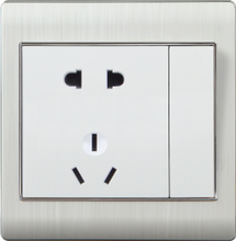 大板双控一开五孔