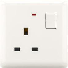13A 250V 3 pin socket with switch(neon)