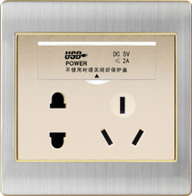 五孔带双联USB插座